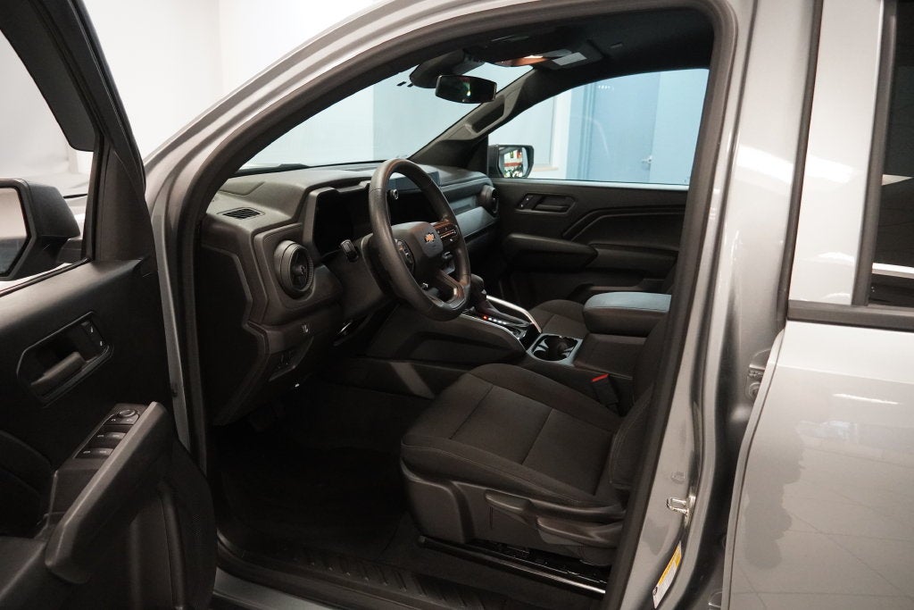 2023 Chevrolet Colorado Work Truck CREW CAB 4X4