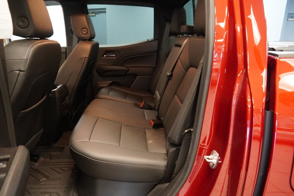 2025 Chevrolet Colorado LT CREW CAB 4WD
