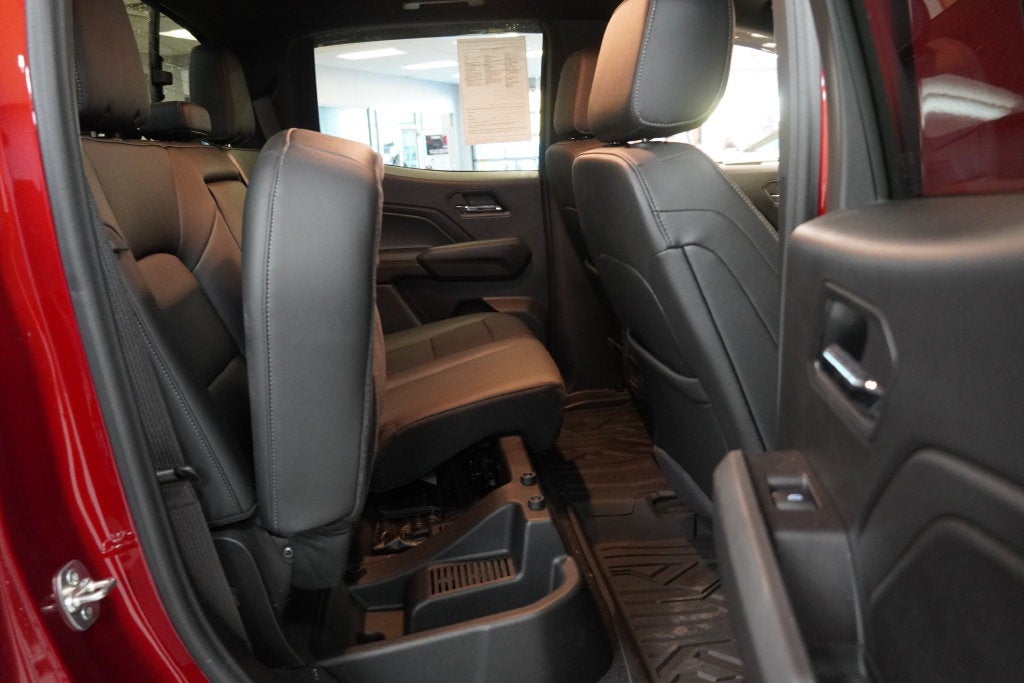 2025 Chevrolet Colorado LT CREW CAB 4WD