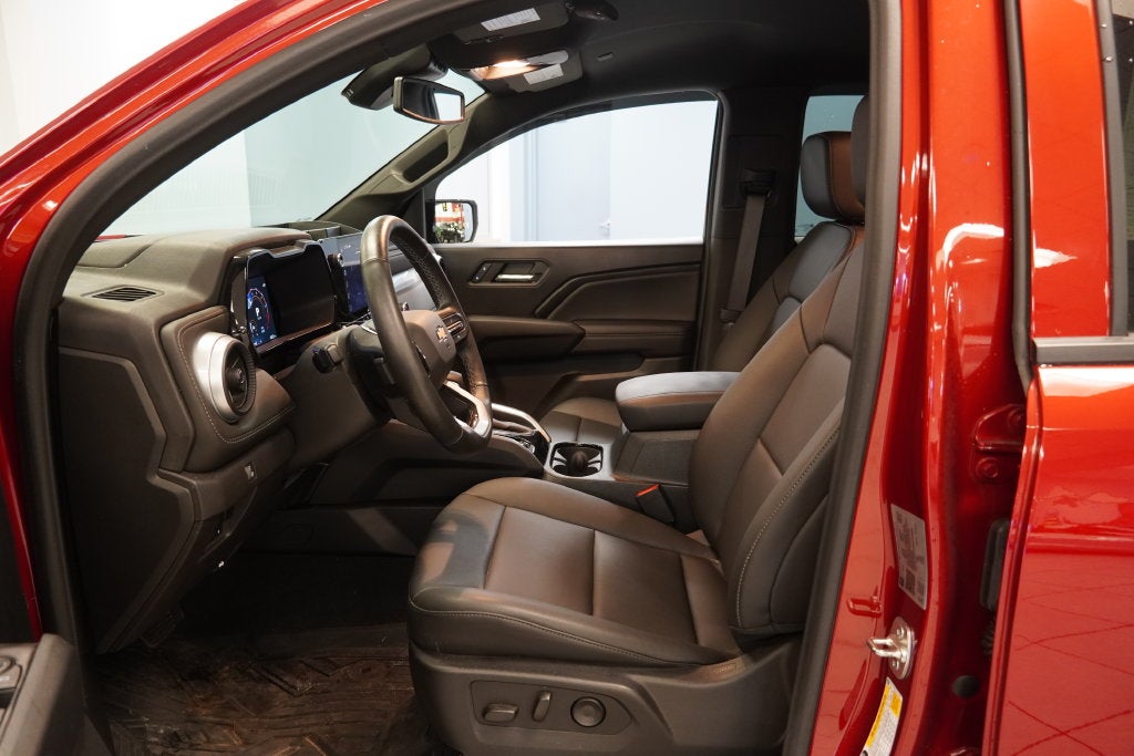 2025 Chevrolet Colorado LT CREW CAB 4WD