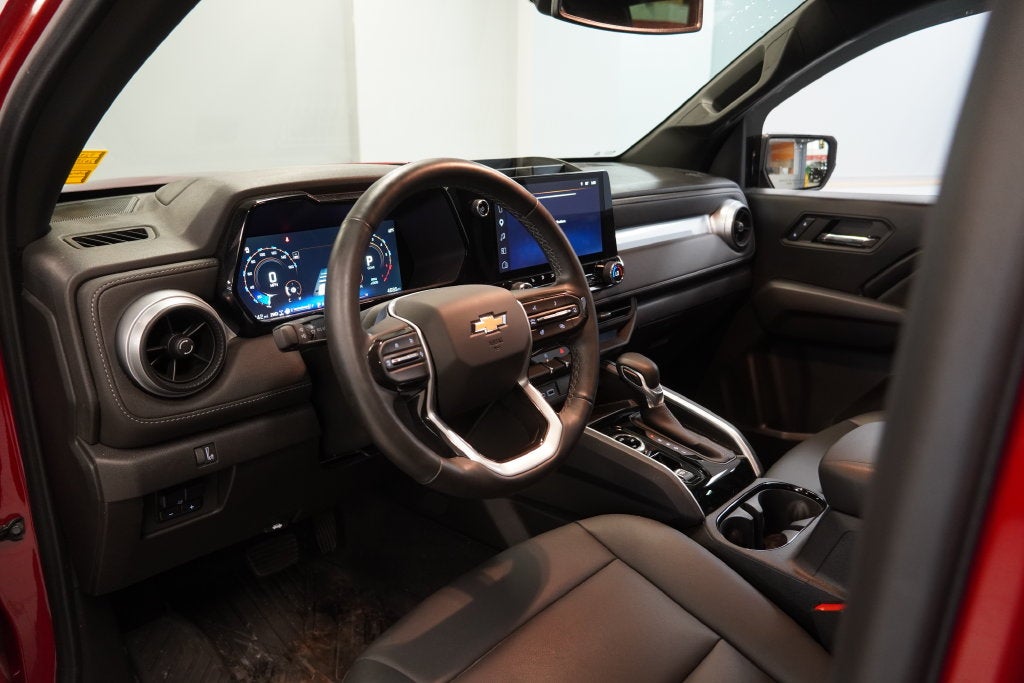 2025 Chevrolet Colorado LT CREW CAB 4WD