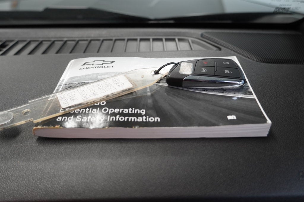 2023 Chevrolet Colorado Z71 4WD w/Sunroof CREW CAB