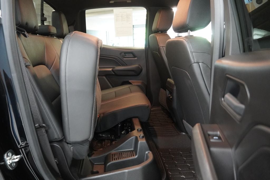 2025 Chevrolet Colorado Trail Boss (CREW CAB 4X4)