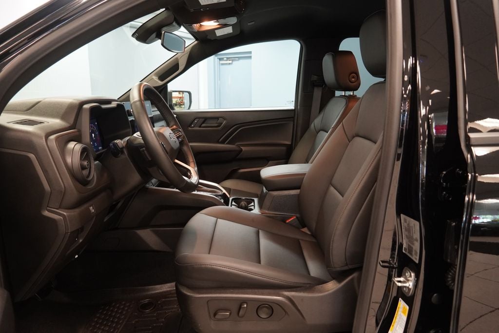 2025 Chevrolet Colorado Trail Boss (CREW CAB 4X4)