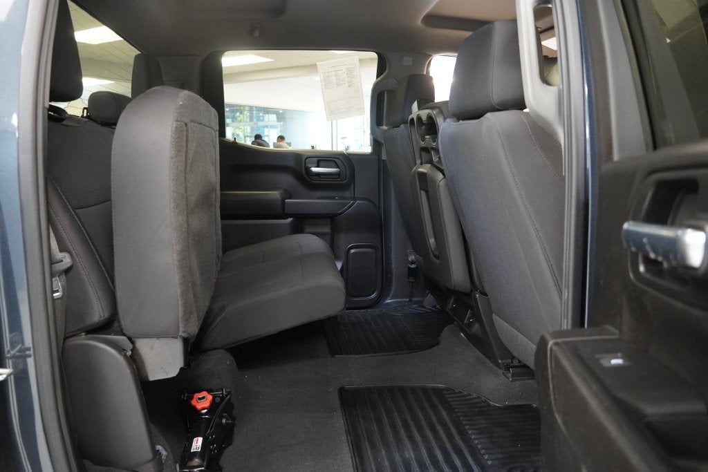 2022 Chevrolet Silverado 1500 LTD Custom CREW CAB 4X4