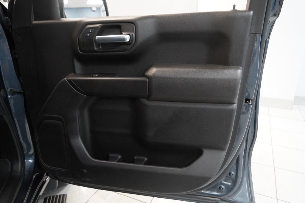 2022 Chevrolet Silverado 1500 LTD Custom CREW CAB 4X4