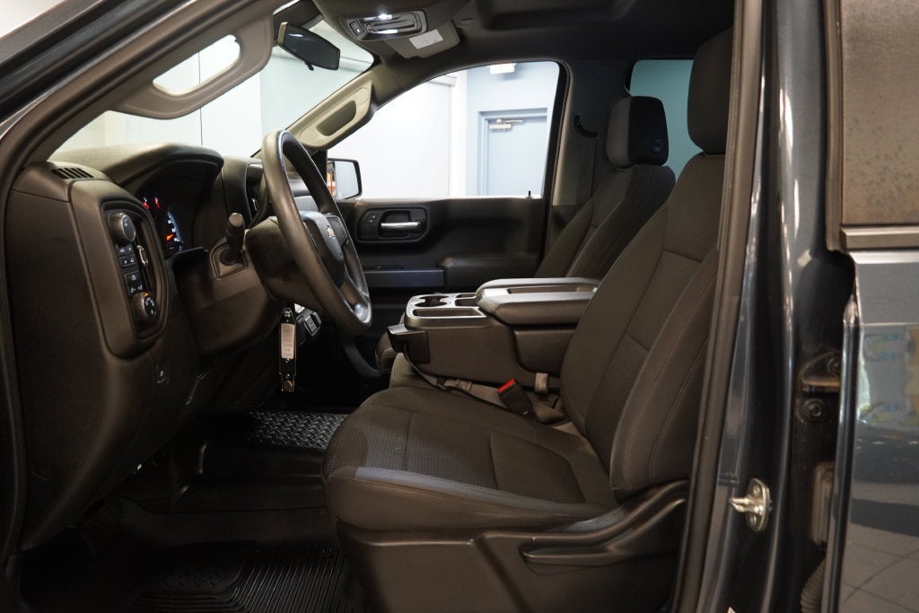 2022 Chevrolet Silverado 1500 LTD Custom CREW CAB 4X4