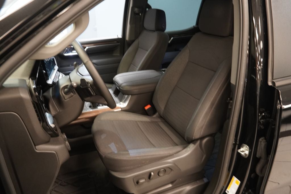 2025 Chevrolet Silverado 1500 RST CREW CAB 4X4