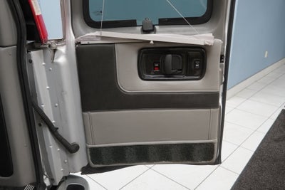 2013 GMC Savana 1500 Upfitter EXPLORER SE CONVERSION ( AWD )