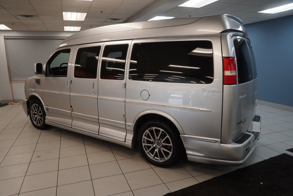 2013 GMC Savana 1500 Upfitter EXPLORER SE CONVERSION ( AWD )