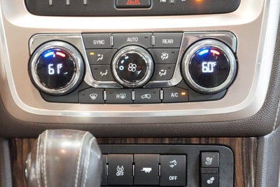 2016 GMC Acadia Denali ( AWD )