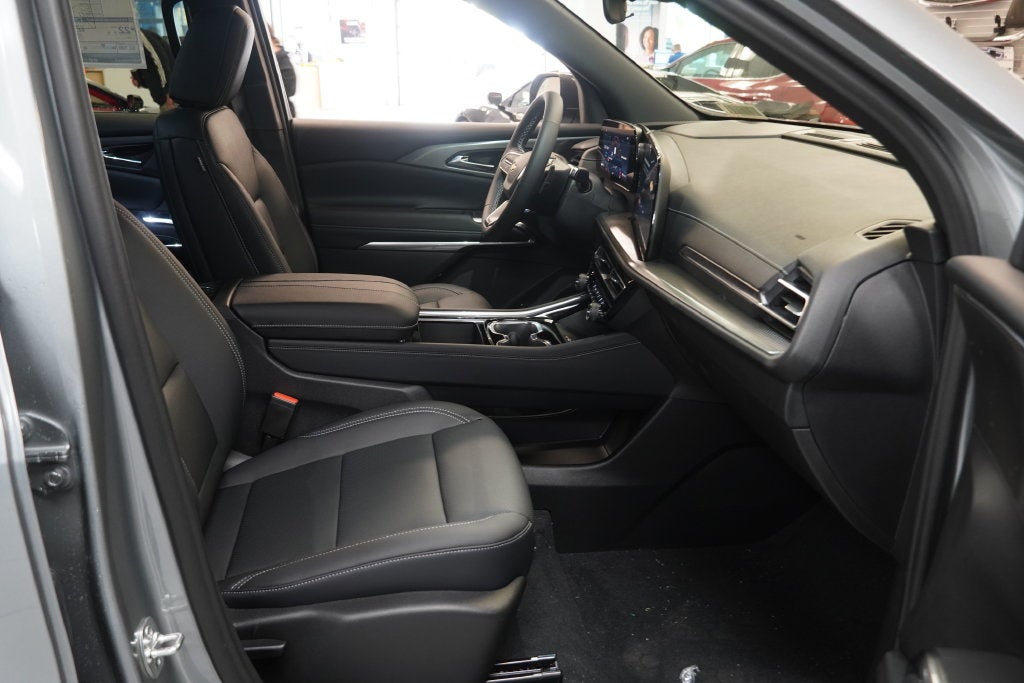 2027 Chevrolet Traverse LT 1LT