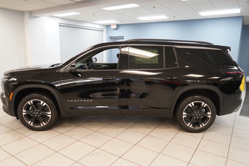 2027 Chevrolet Traverse LT 2LT