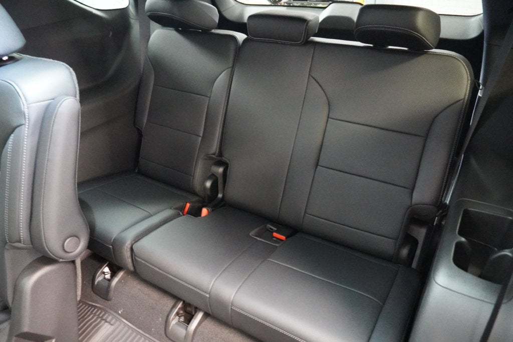 2027 Chevrolet Traverse LT 2LT