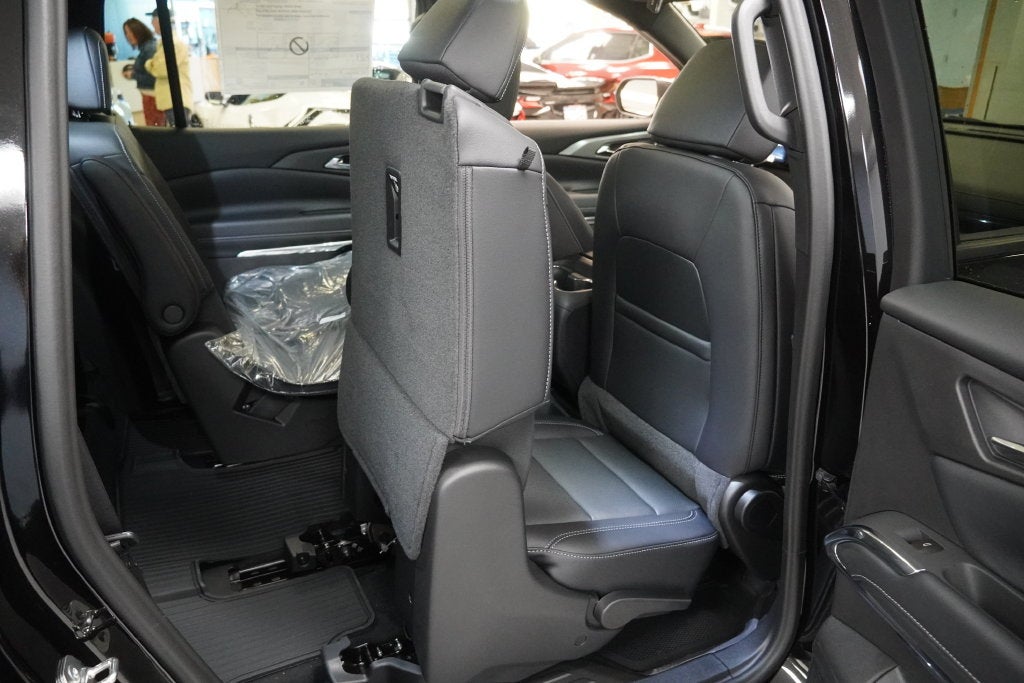 2027 Chevrolet Traverse LT 2LT
