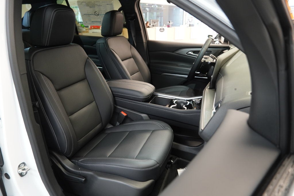 2027 Chevrolet Traverse LT 2LT