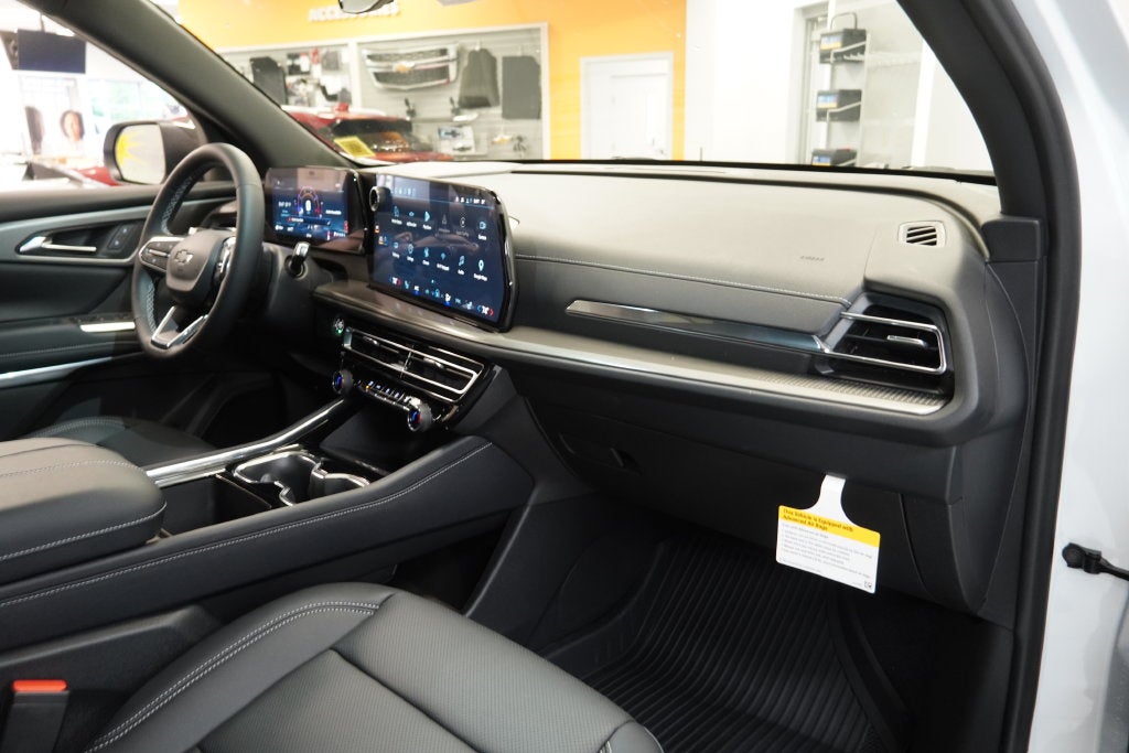 2027 Chevrolet Traverse LT 2LT