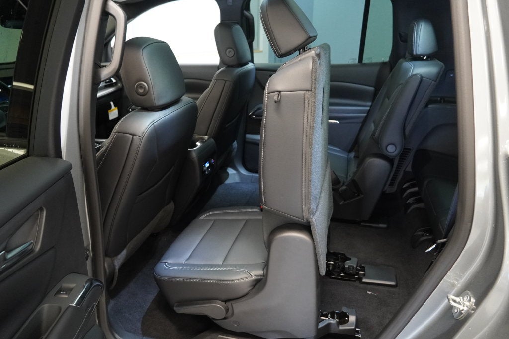 2027 Chevrolet Traverse LT 2LT