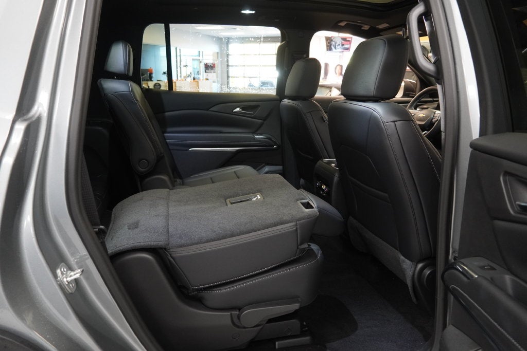 2027 Chevrolet Traverse LT 2LT