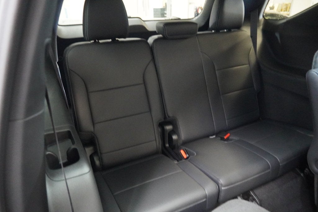 2027 Chevrolet Traverse LT 2LT