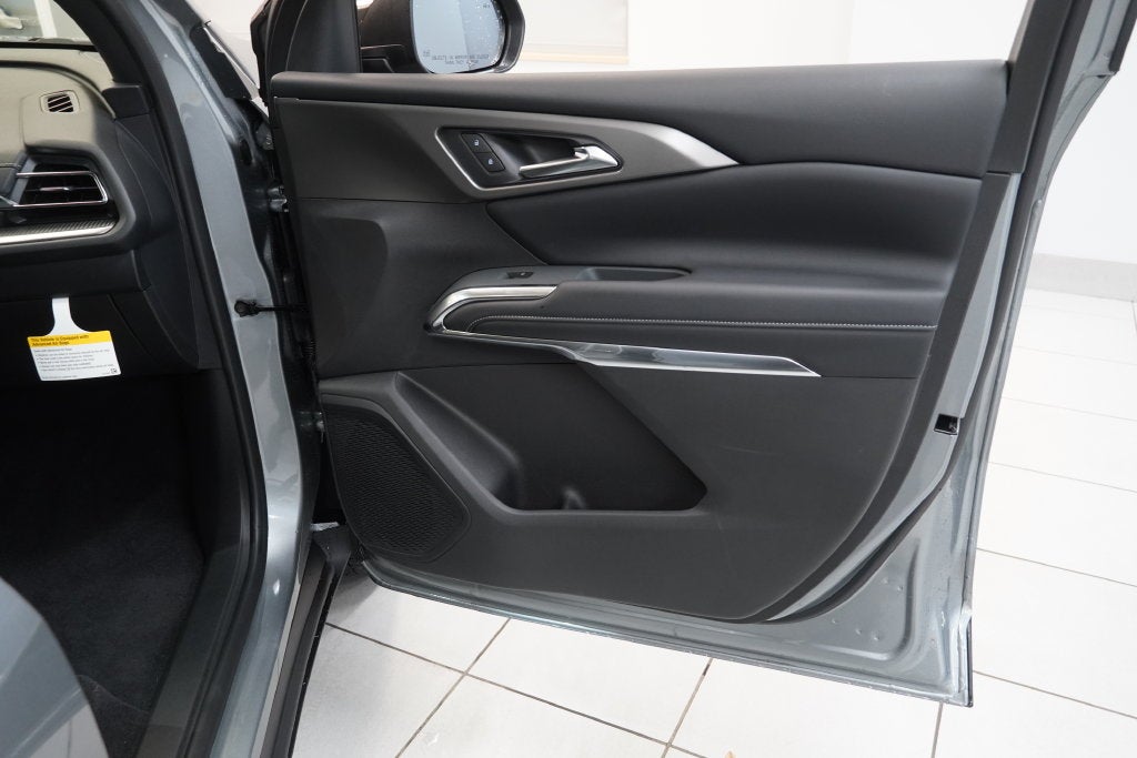2027 Chevrolet Traverse LT 2LT