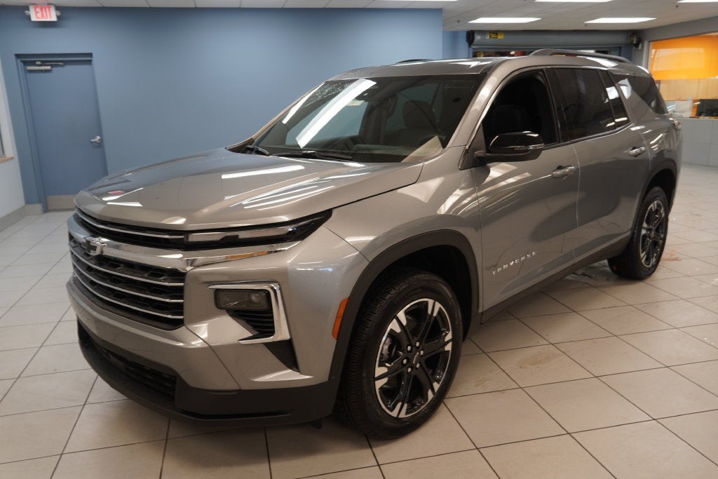 2027 Chevrolet Traverse LT 2LT
