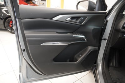 2027 Chevrolet Traverse LT 2LT