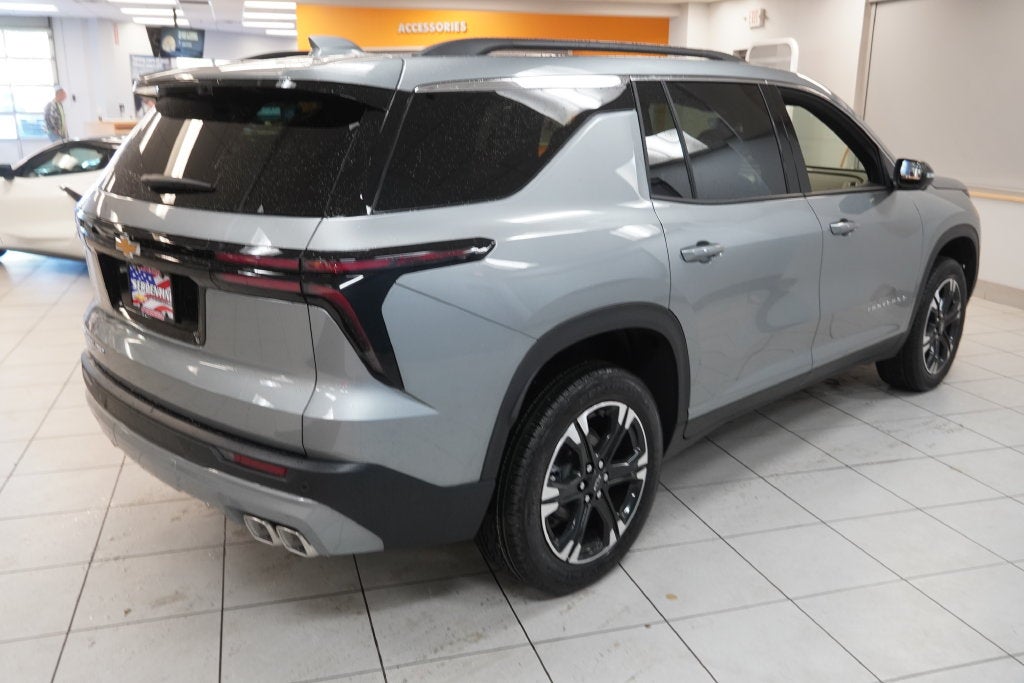 2027 Chevrolet Traverse LT 2LT