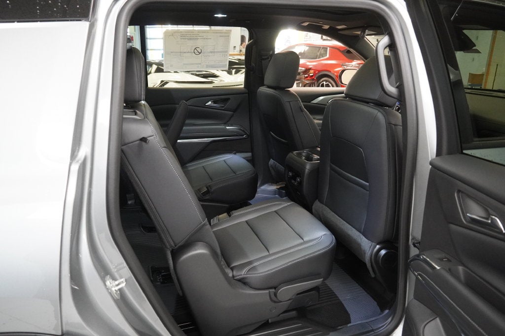 2027 Chevrolet Traverse LT 2LT
