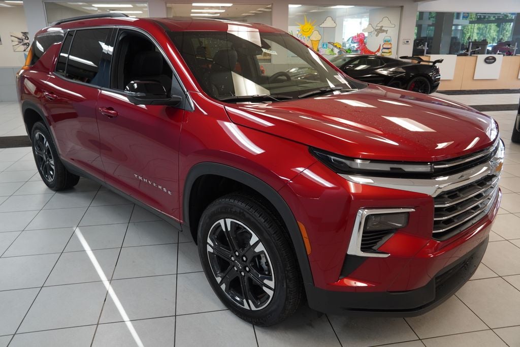 2027 Chevrolet Traverse LT 2LT