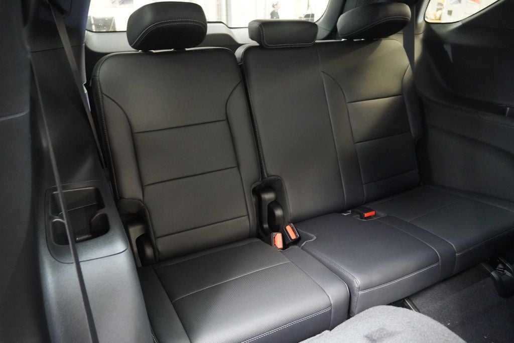 2027 Chevrolet Traverse LT 2LT