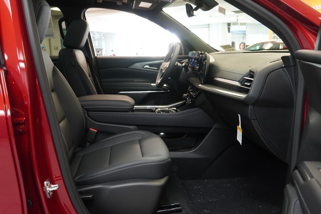 2027 Chevrolet Traverse LT 2LT