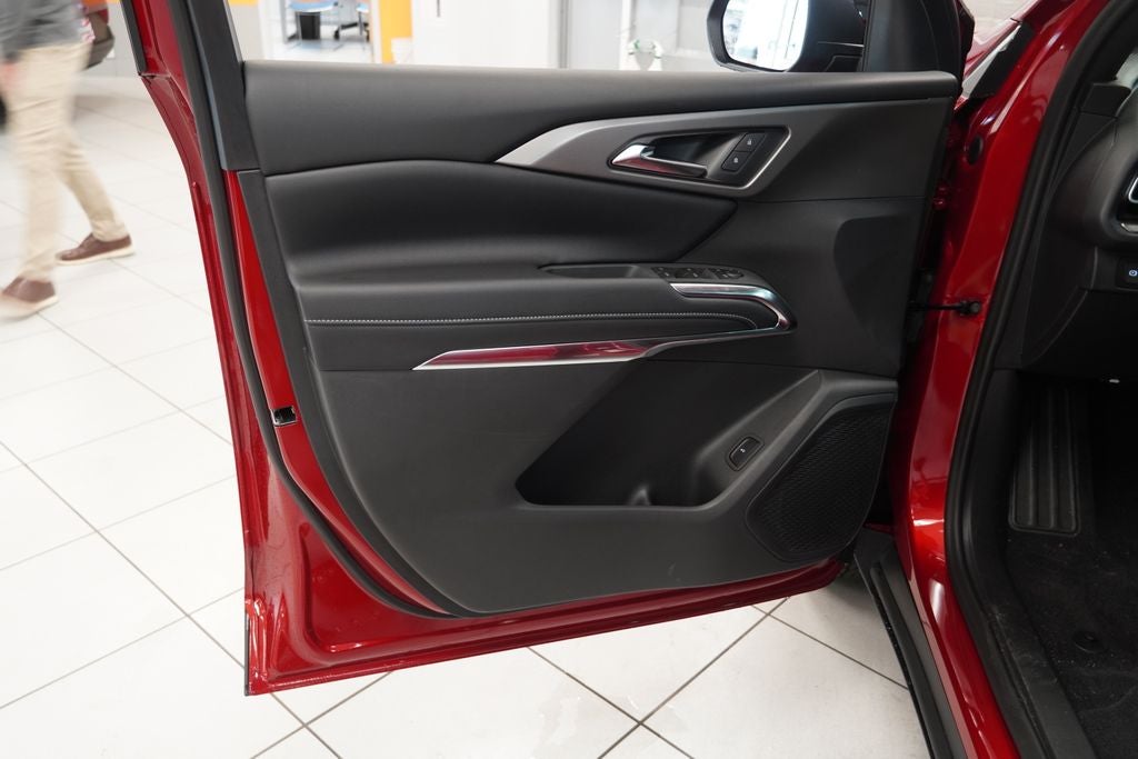 2027 Chevrolet Traverse LT 2LT