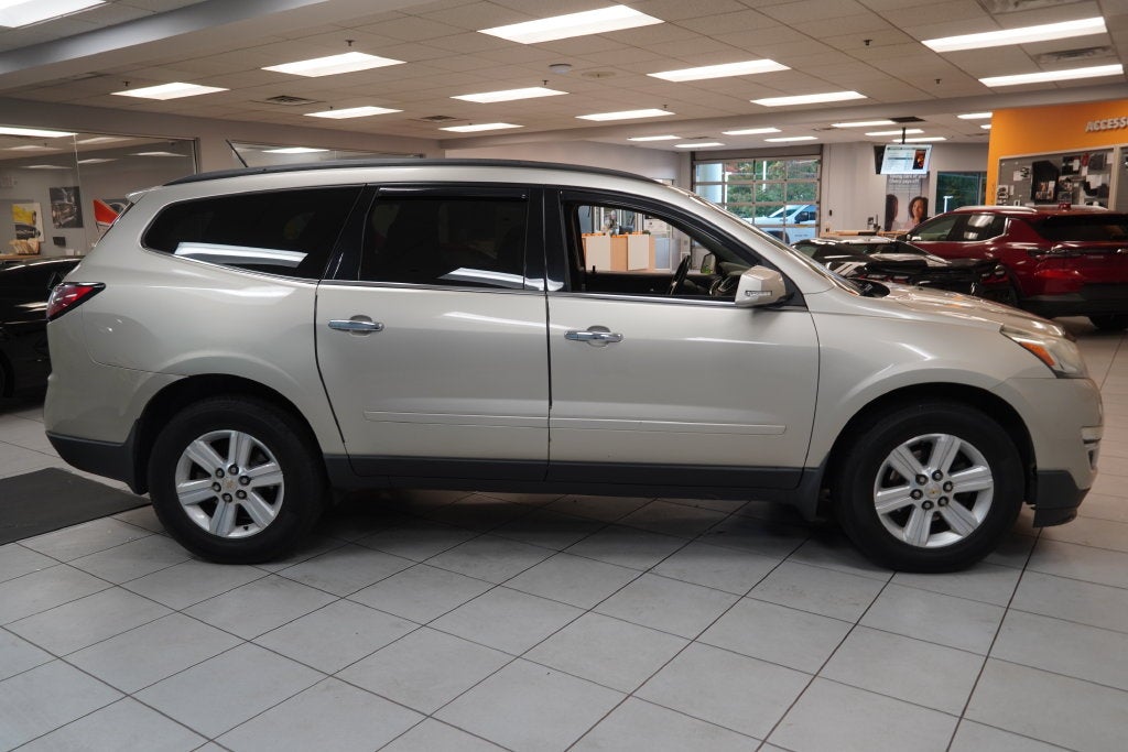 2013 Chevrolet Traverse LT 1LT