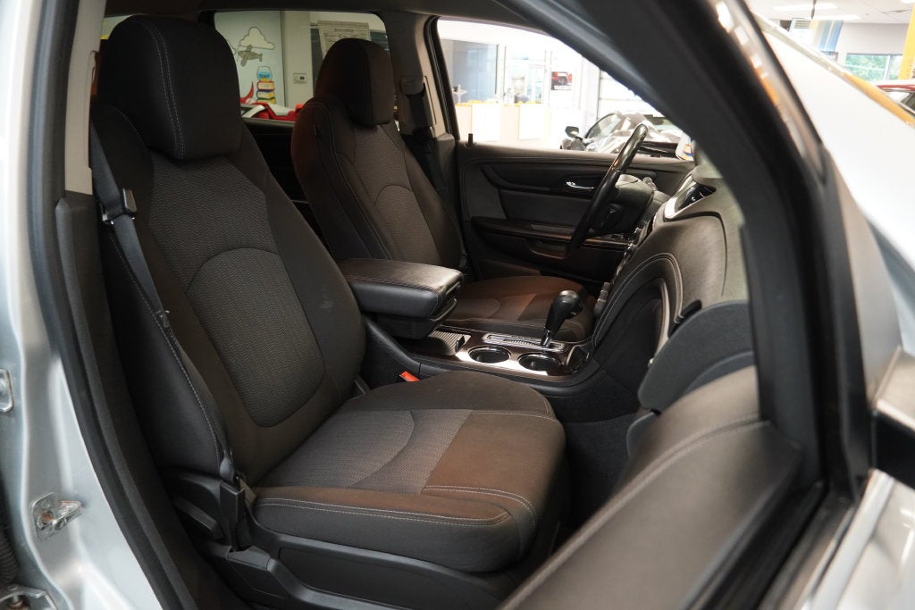 2016 Chevrolet Traverse LT 1LT ( AWD )