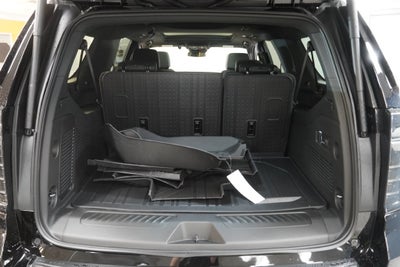 2027 Chevrolet Suburban LT