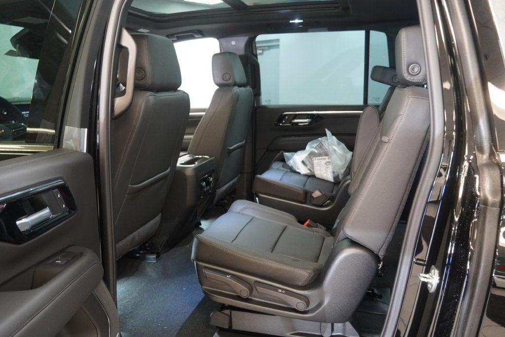 2027 Chevrolet Suburban LT