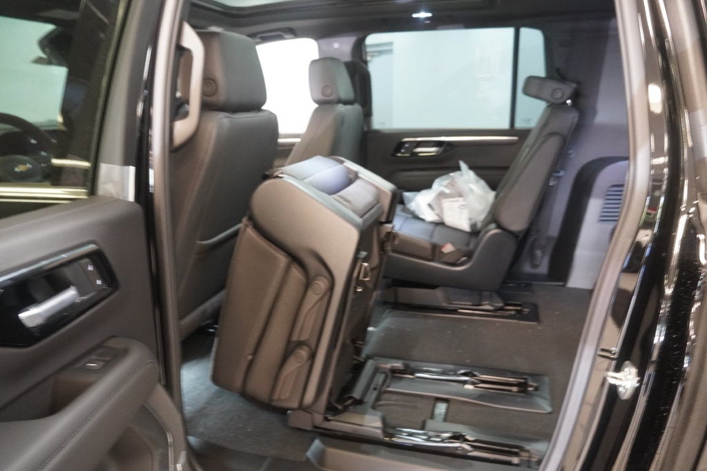 2027 Chevrolet Suburban LT