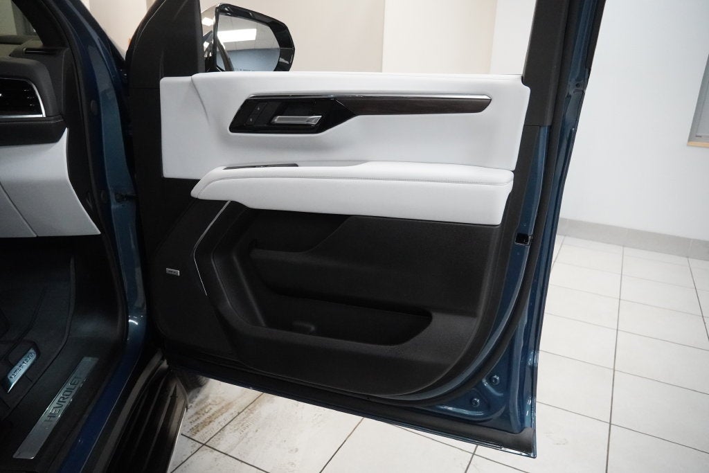 2025 Chevrolet Tahoe Premier 4WD