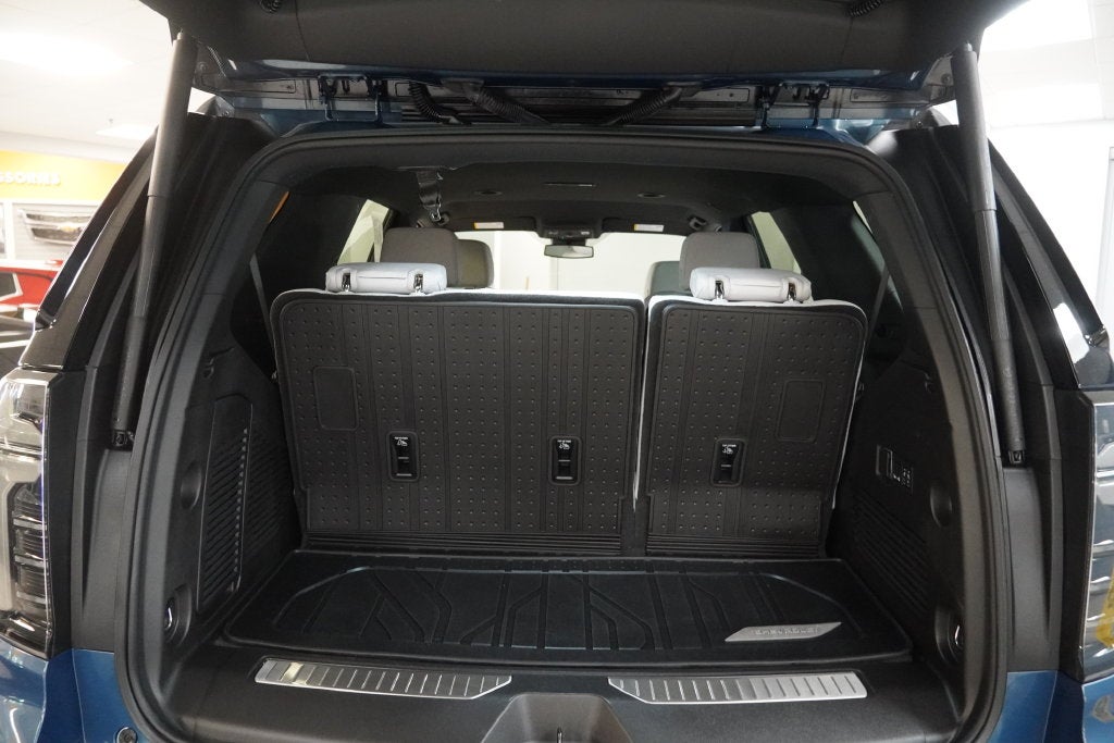 2025 Chevrolet Tahoe Premier 4WD