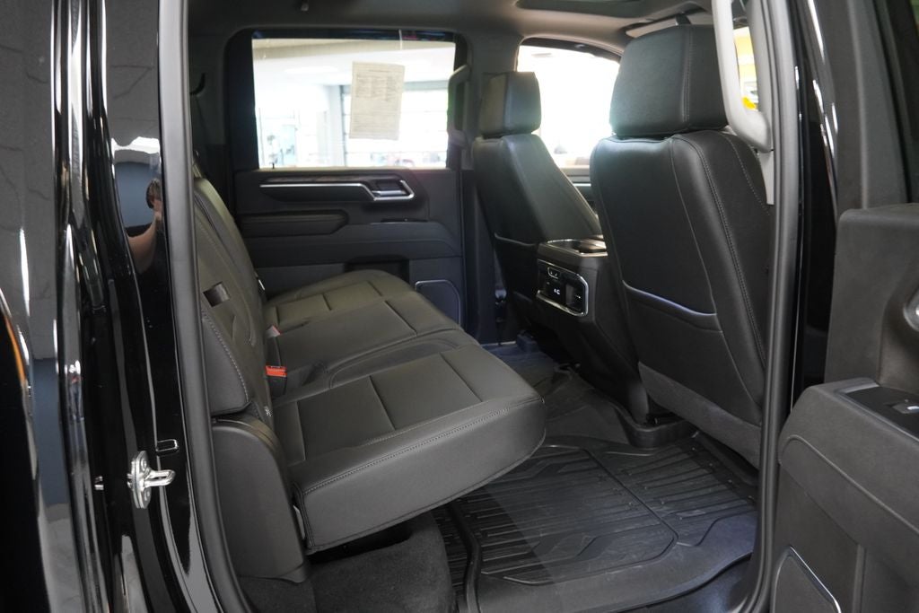 2026 GMC Sierra 2500HD SLT CREW CAB 4X4