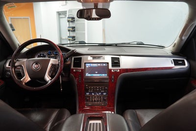 2013 Cadillac Escalade ESV Premium (AWD)