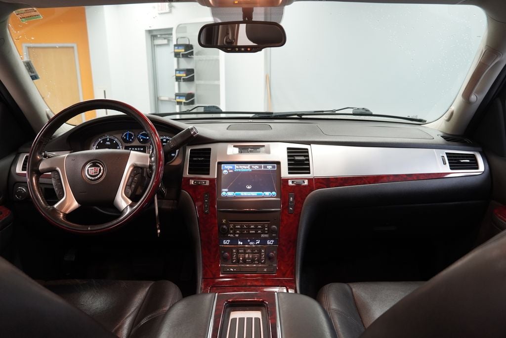 2013 Cadillac Escalade ESV Premium (AWD)