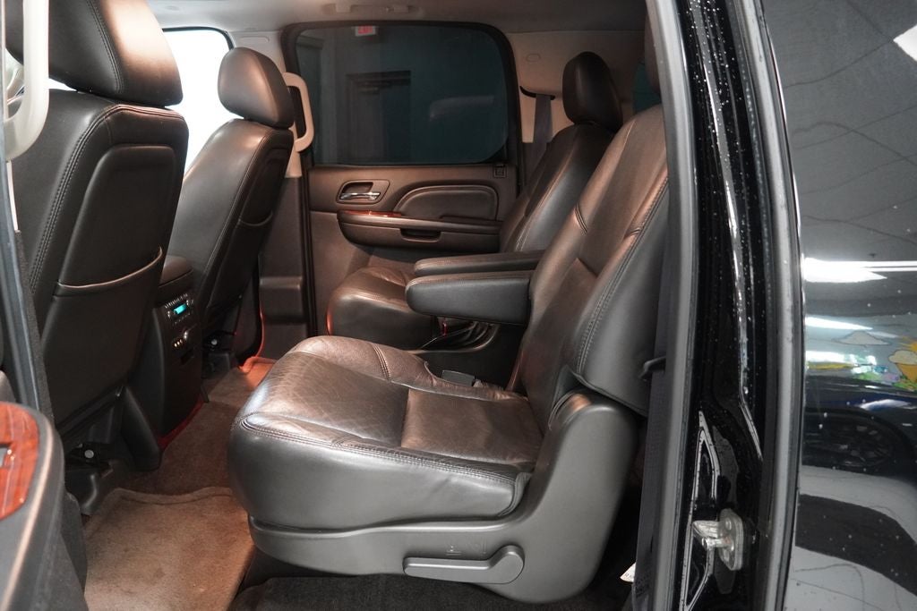 2013 Cadillac Escalade ESV Premium (AWD)