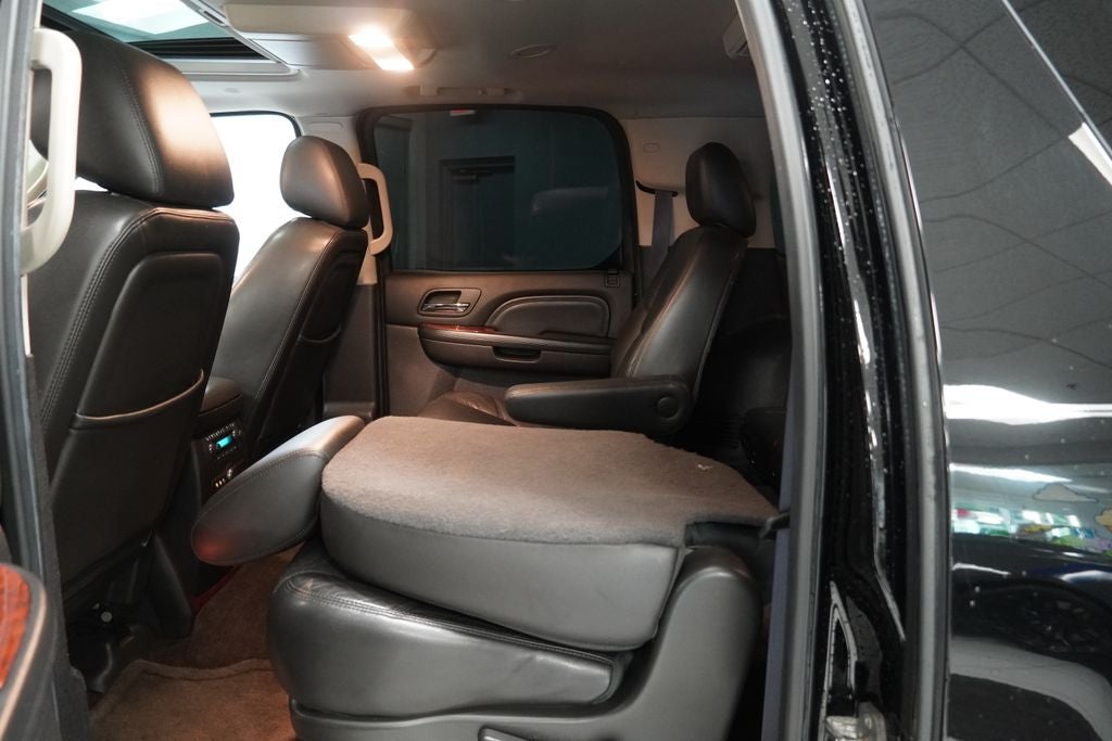 2013 Cadillac Escalade ESV Premium (AWD)