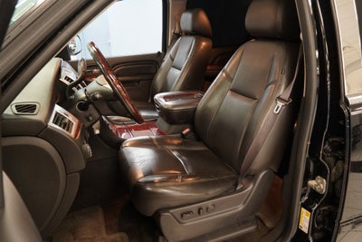 2013 Cadillac Escalade ESV Premium (AWD)
