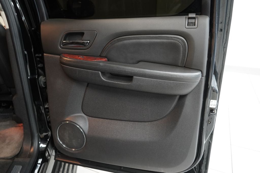 2013 Cadillac Escalade ESV Premium (AWD)