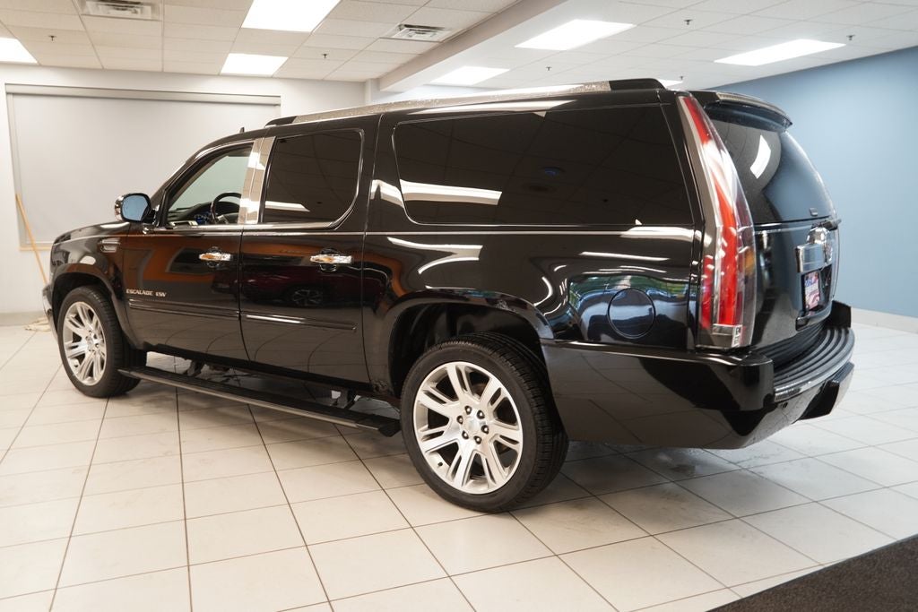 2013 Cadillac Escalade ESV Premium (AWD)