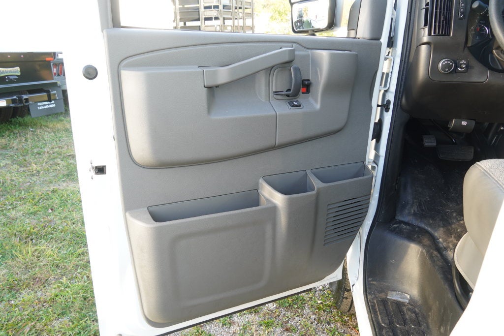 2026 Chevrolet Express 3500 Work Van Cutaway