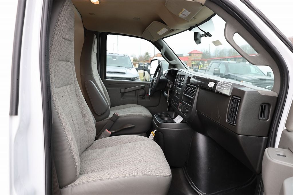 2026 Chevrolet Express 3500 Work Van Cutaway